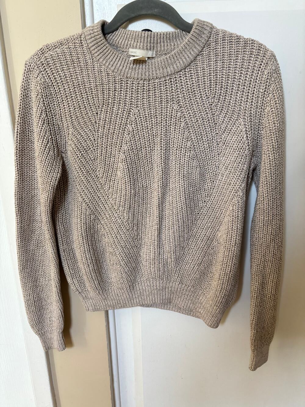 H&M Beige Cable Knit Crewneck Sweater Small Long Sleeve